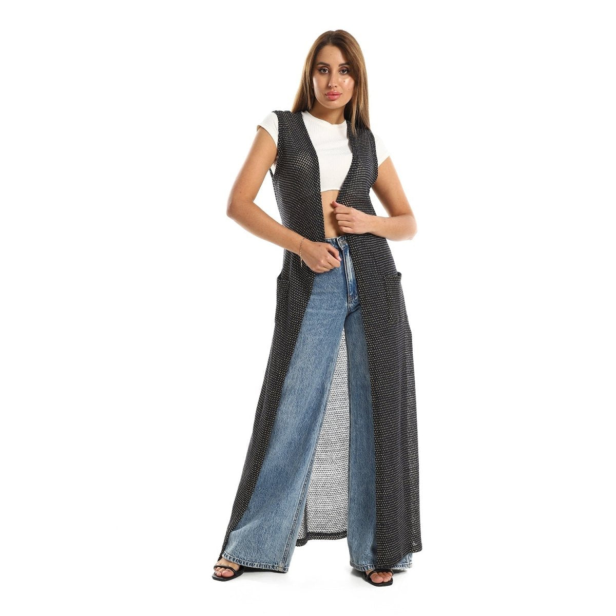 كارديجان نسائي طويل بدون أكمام بتصميم مثقوب