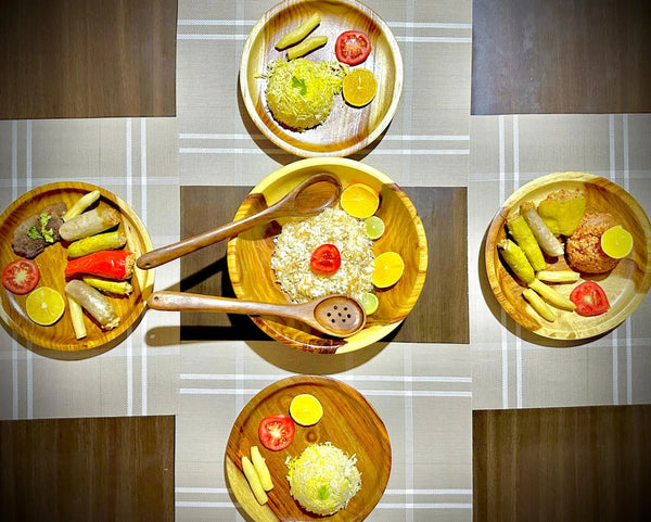 طقم عشاء لشخصين من خشب السرسوع