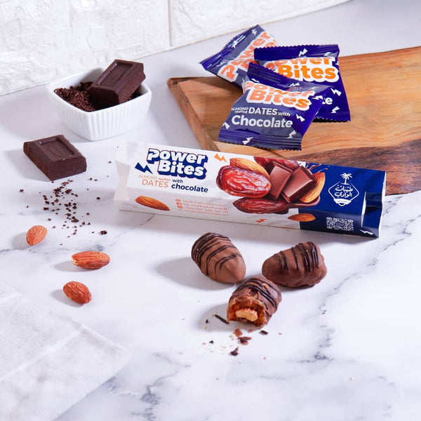 بار تمر بالشوكولاتة محشو باللوز