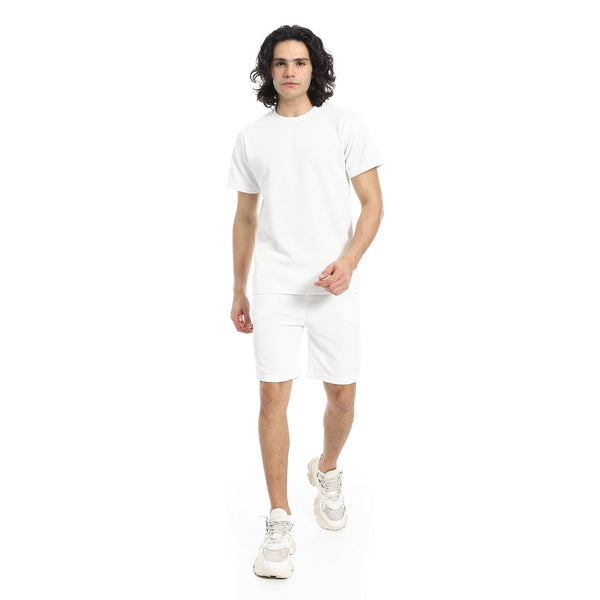 T-shirt and shorts set with short sleeves and a sophisticated piqué pattern