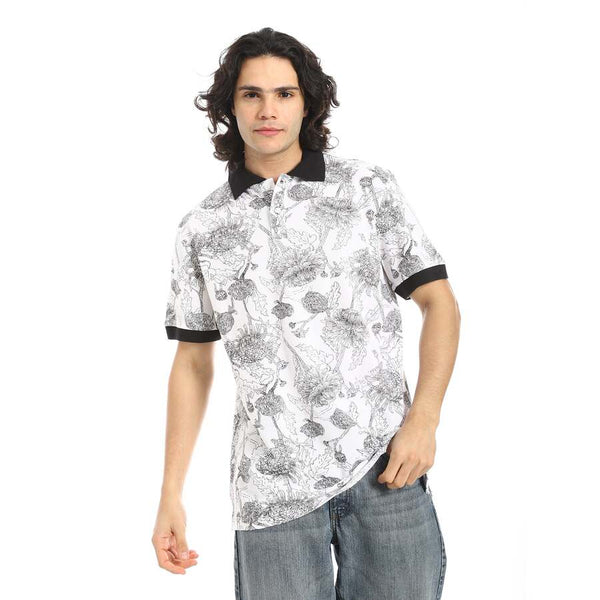 تي شيرت بولو  أبيض بقصّة عادية وخامة قطن 100%