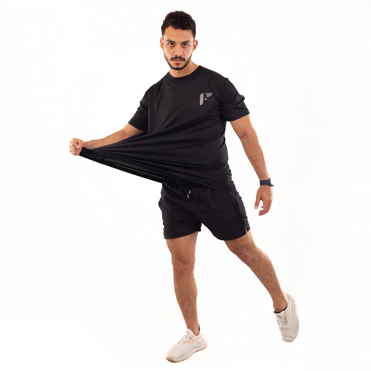 تيشيرت رياضي رجالي نصف كم أسود