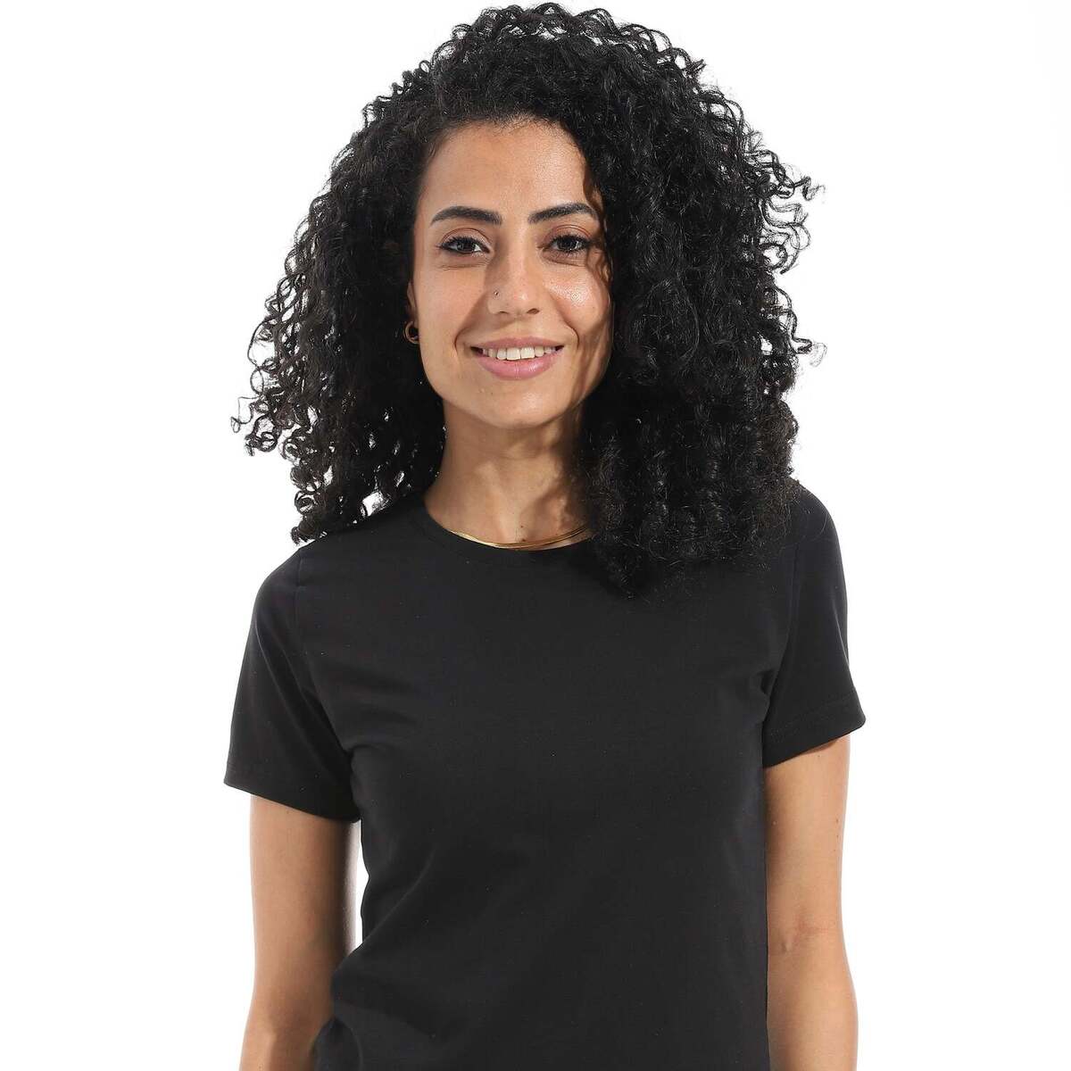 قميص نسائي بأكمام قصيرة ورقبة دائرية من الليكرا