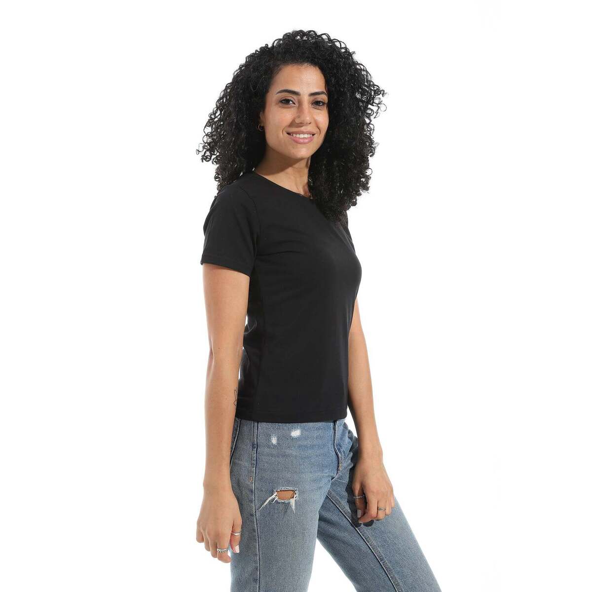 قميص نسائي بأكمام قصيرة ورقبة دائرية من الليكرا