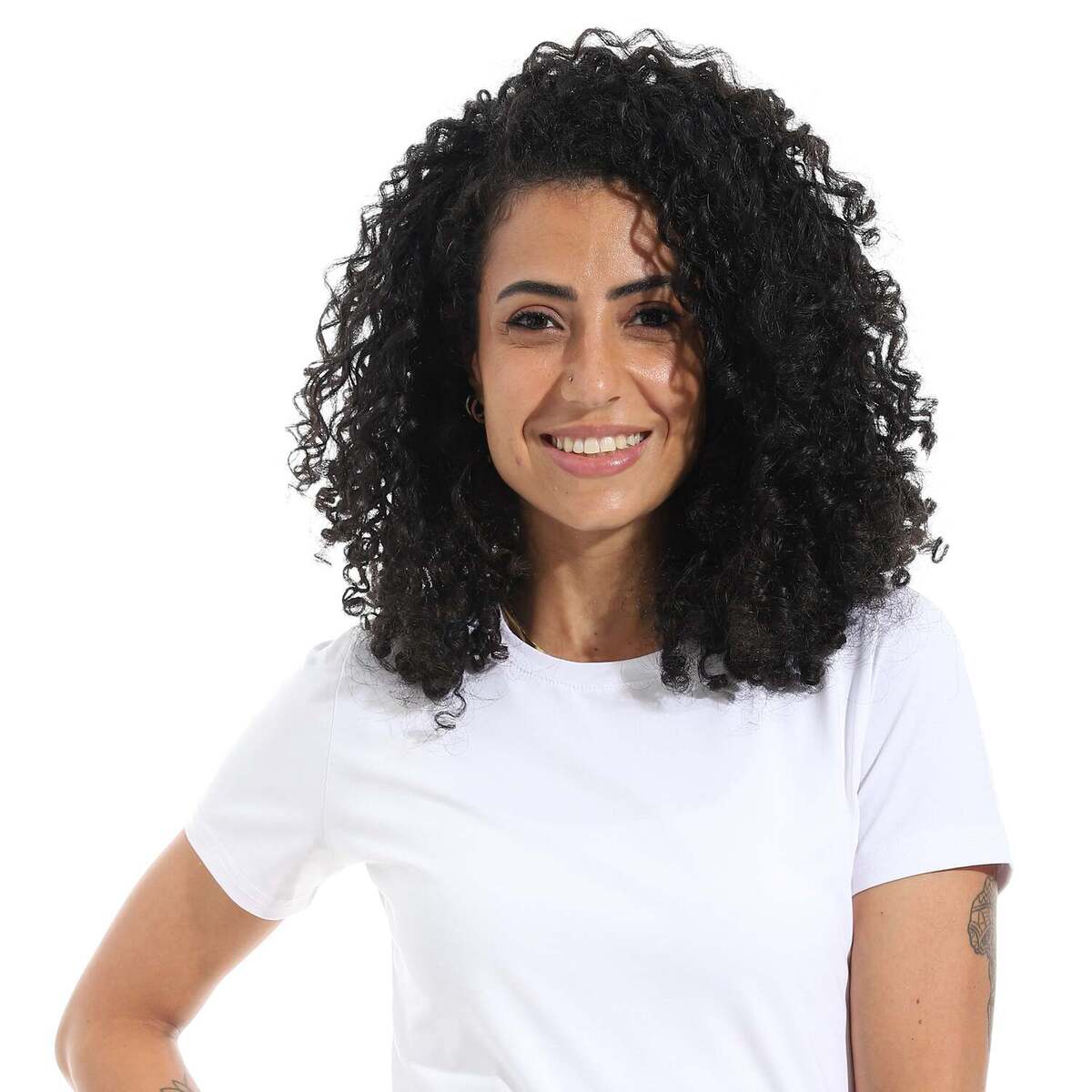 قميص نسائي بأكمام قصيرة ورقبة دائرية من الليكرا