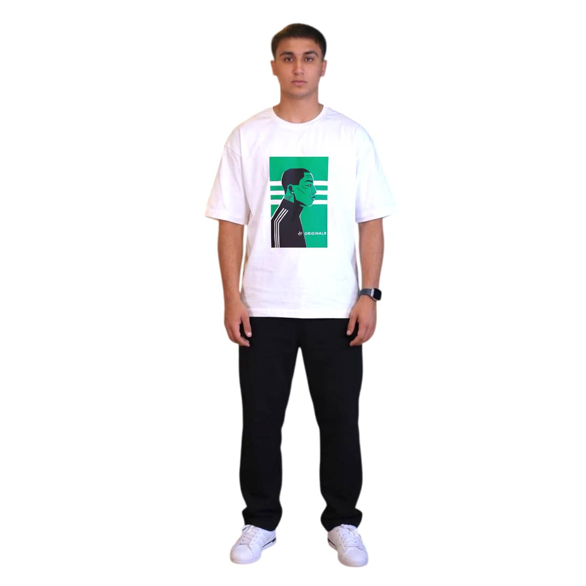 Men's oversized t-shirt with a modern graphic design in several colors